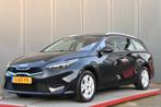 Kia Ceed Sportswagon 1.0 T-GDi DynamicLine (bj 2023), Auto's, Voorwielaandrijving, Stof, Gebruikt, Zwart