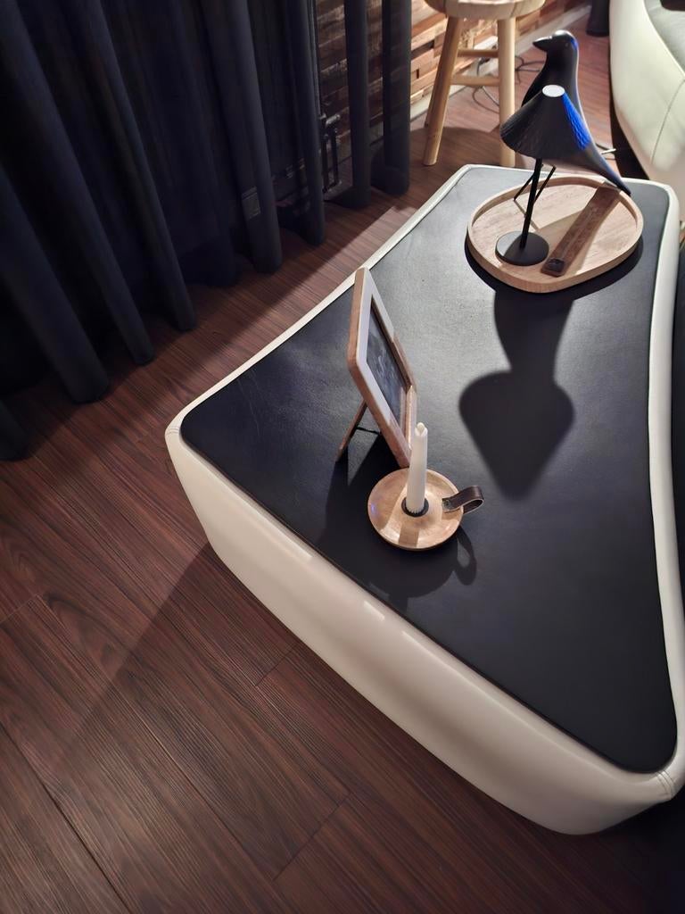 Leolux leren tafel, voetenbank ,verrijdbaar 200,- zgan, Huis en Inrichting, Ophalen, 125 cm of meer, Leer, Zo goed als nieuw