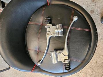 Nos tommaselli hendels en clipons  beschikbaar voor biedingen