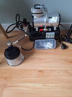 Te Koop: Airbrush compressor Fengda FD-186, Ophalen, Zo goed als nieuw, Knutselwerk