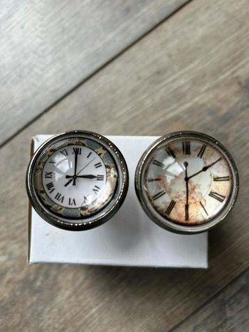 Kastknopjes, ladeknopjes, unieke klokvorm! (Foto 106) beschikbaar voor biedingen