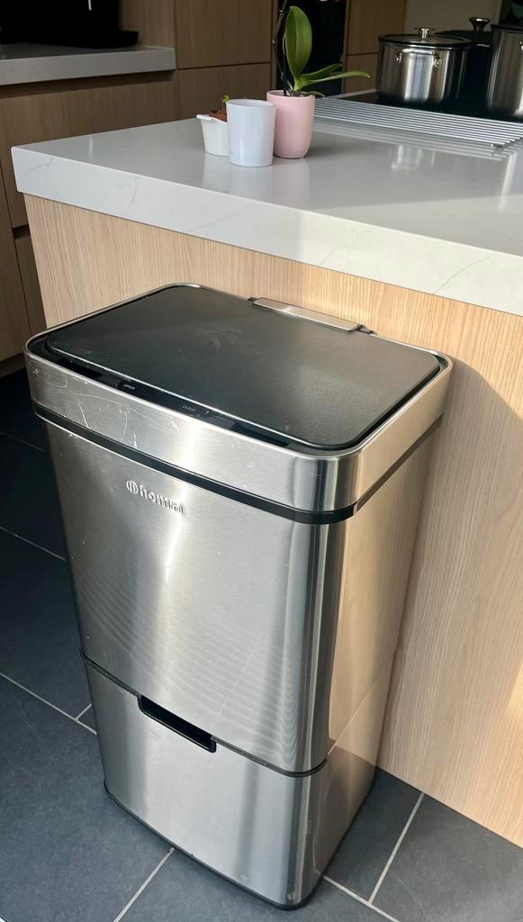 Homra afvalbak mét sensor. Gaat handsfree open! 72 liter, Huis en Inrichting, Woonaccessoires | Prullenbakken, Gebruikt, Kunststof