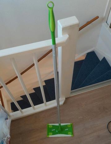 Swiffer vloerreiniger steel beschikbaar voor biedingen