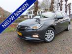 Opel Astra Sports Tourer 1.0 Business+ Achteruitrijcamera Ca, Auto's, Voorwielaandrijving, Stof, Gebruikt, 1178 kg