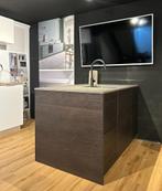 Showroom keuken Kvik Dark Oak eiland, Huis en Inrichting, Keuken | Complete keukens, Ophalen, Bruin, Overige typen, Nieuw