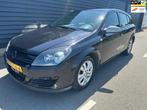 Opel Astra 1.8 Essentia 5-deurs Rijdt Goed APK tm 19-04-2026, Gebruikt, 1796 cc, Zwart, Bedrijf