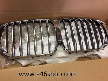 GRILLE NIEREN BMW X5 G05 CHROME GRIJS OE 51137454887 beschikbaar voor biedingen