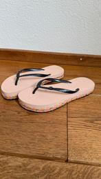 Uzurii slippers maat 37/38, Kleding | Dames, Schoenen, Ophalen of Verzenden, Zo goed als nieuw