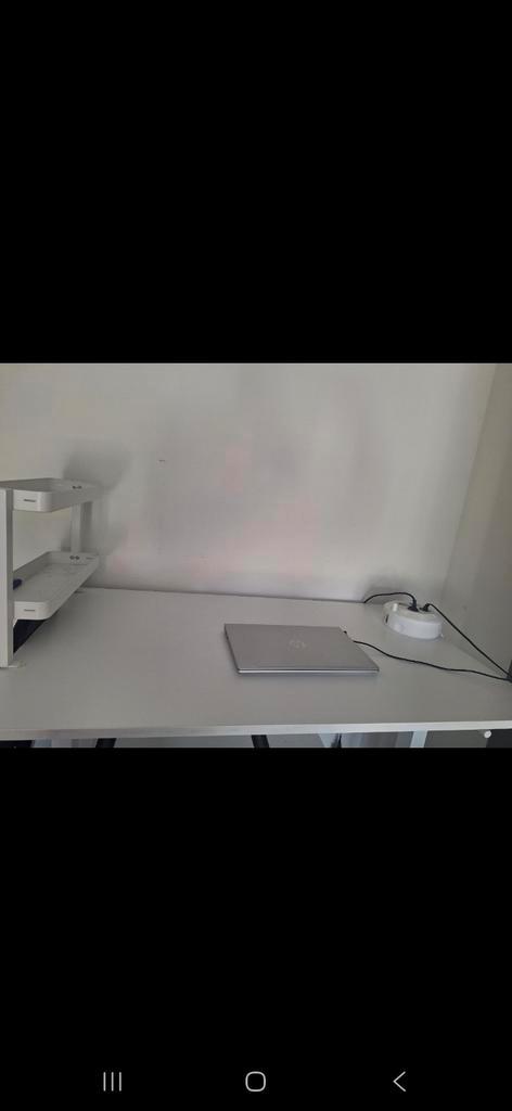 Ikea Trotten Bureau - Hoog/Laag - Wit, Huis en Inrichting, Bureaus, Zo goed als nieuw, In hoogte verstelbaar, Ophalen
