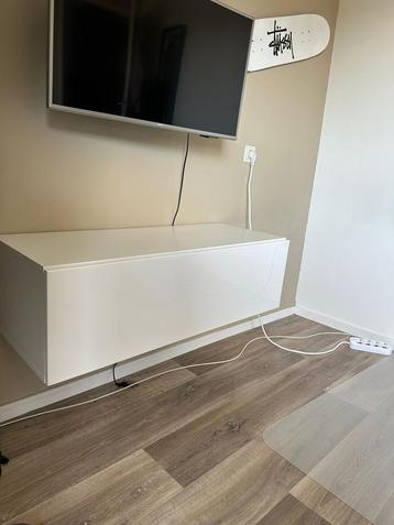 Zwevend tv meubel