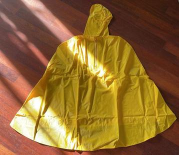 Poncho beschikbaar voor biedingen