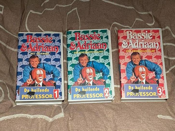 Bassie & Adriaan en de Huilende Professor VHS CNR Compleet!, Cd's en Dvd's, VHS | Kinderen en Jeugd, Gebruikt, Kinderprogramma's en -films