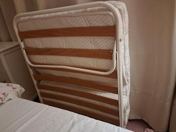 Logeerbed opklapbed beschikbaar voor biedingen