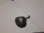 MASSIEF ZILVEREN HANGER in de VORM van een SCHELP 3 X 3 cm, Overige voorstellingen, Ophalen of Verzenden, Zo goed als nieuw, Zilver