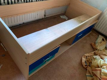 bed en buro gratis