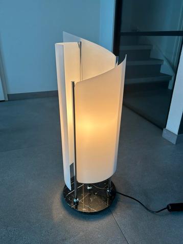 Oluce Arianna design glazen Murano lamp met marmeren voet beschikbaar voor biedingen