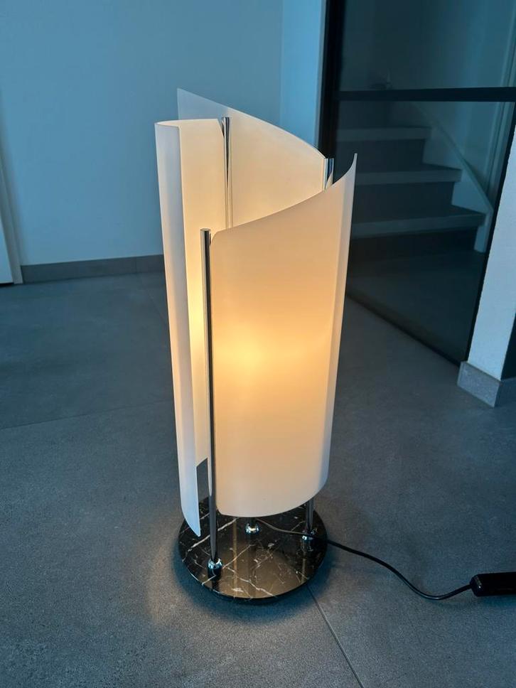 Oluce Arianna design glazen Murano lamp met marmeren voet, Huis en Inrichting, Lampen | Tafellampen, Ophalen