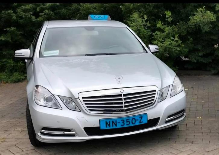 Mercedes E 250 d  4 matic  Taxi Volledig leer Nieuwe Foto'S, Auto's, Mercedes-Benz, Particulier, E-Klasse, 4x4, ABS, Diesel, Euro 5
