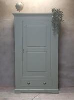 Prachtige wapenkast/drankenkast, Ophalen of Verzenden, Zo goed als nieuw