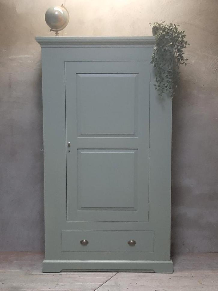 Prachtige wapenkast/drankenkast, Huis en Inrichting, Kasten | Overige, Zo goed als nieuw, Ophalen of Verzenden