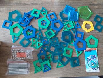 Mega pakket geomag 189 delig  beschikbaar voor biedingen