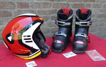 ski schoenen maat 33- 36 en helm maat 50 - 56 beschikbaar voor biedingen