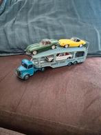 Dinky toys autotransporter met 3 dinky toys matchbox serie, Hobby en Vrije tijd, Modelauto's | 1:43, Ophalen of Verzenden, Zo goed als nieuw