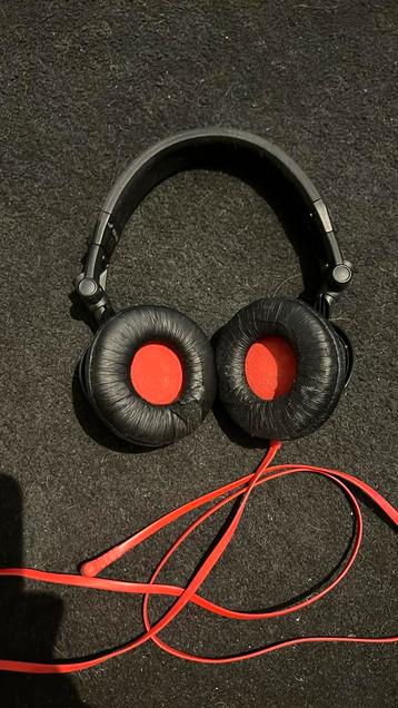 Sony koptelefoon beschikbaar voor biedingen
