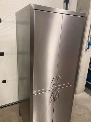 Te koop rvs kast met deuren voor horeca restaurant etc etc beschikbaar voor biedingen