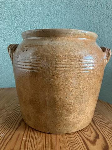 Oude Franse Grespot - 21cm hoog, 18cm doorsnee beschikbaar voor biedingen