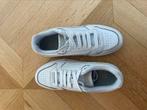 Witte Puma's - maat 36, Ophalen of Verzenden, Zo goed als nieuw, Sportschoenen