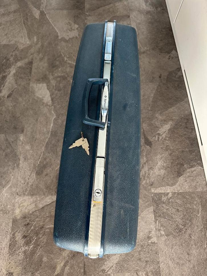Nette Samsonite koffer met sloten. Groot model., Sieraden, Tassen en Uiterlijk, Koffers, Gebruikt, Hard kunststof, 70 cm of meer