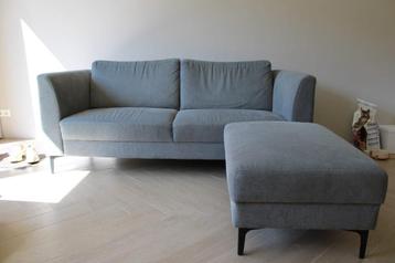 Bank met hocker