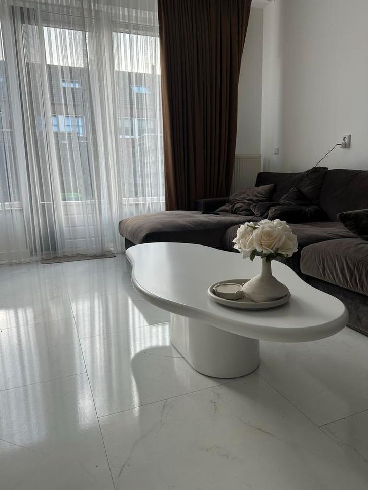 Betonlook Salontafel - Stijlvol Design, Huis en Inrichting, Tafels | Salontafels, Zo goed als nieuw, Minder dan 50 cm, 50 tot 100 cm