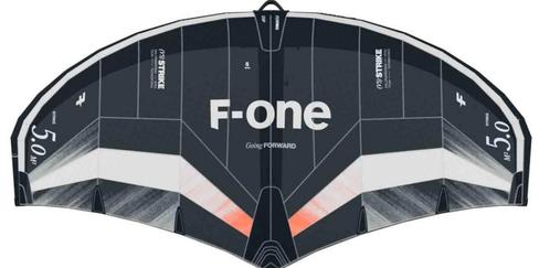 F-One Strike V5 4.5m / 5.5m + boom ZGAN, Watersport en Boten, Wingsurfen, Zo goed als nieuw, Wingsurf-wing, Ophalen of Verzenden