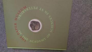 Paper museum-St.Petersburg + DVD- - Papier maken beschikbaar voor biedingen