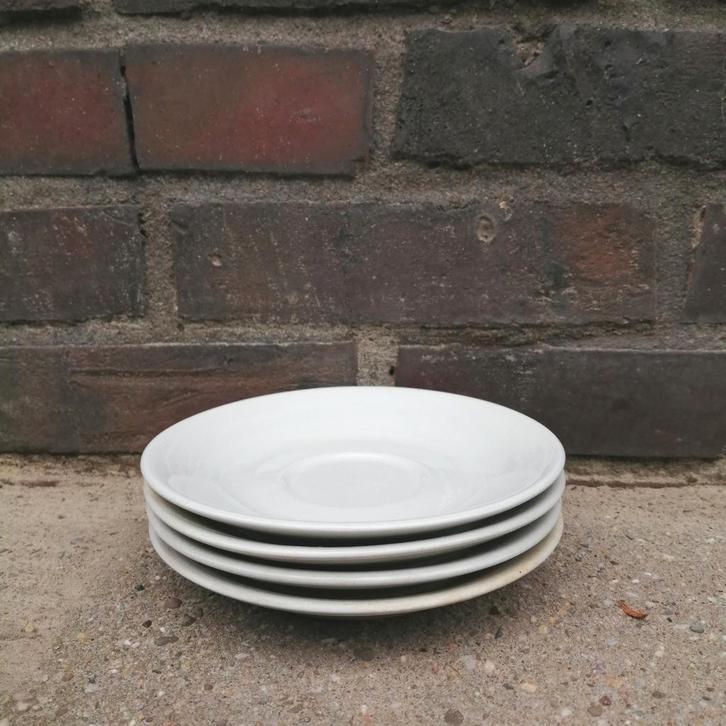 4x Vintage 73 Monopoli Bord/Schaaltje/Schotel (Porselein), Huis en Inrichting, Keuken | Servies, Gebruikt, Bord(en), Overige stijlen