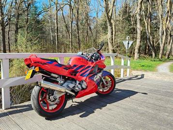 Prachtige Honda CBR600 F Splinternieuwe banden plus beurt. beschikbaar voor biedingen