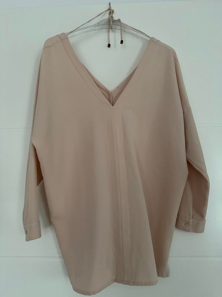 Beige dames blouse van  Zara - Maat M, Ophalen of Verzenden, Gedragen, Maat 38/40 (M), Beige