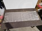 Leuke zilverkleurige tafelloper PU leer 40 x 120 cm, Ophalen of Verzenden, Nieuw, Rechthoek, Binnen