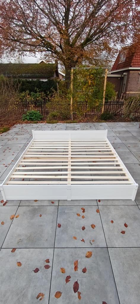 Tweepersoonsbed Wit Hout met Hoofdbord 200x200cm, Huis en Inrichting, Slaapkamer | Bedden, Nieuw, Tweepersoons, Overige maten