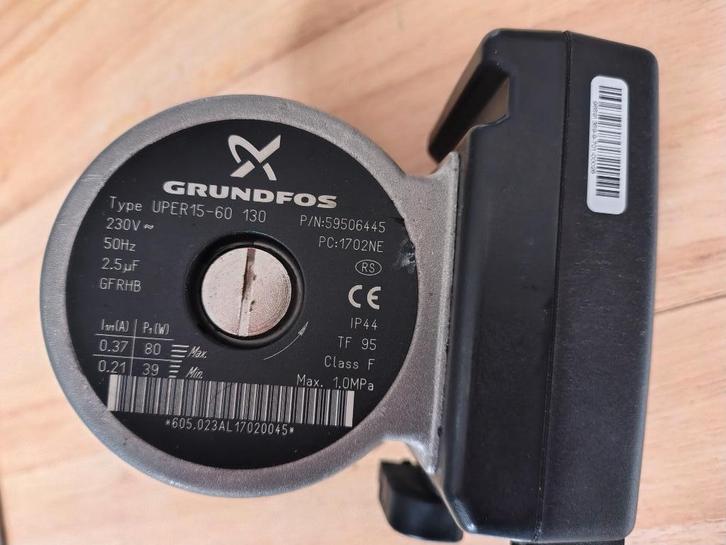 Nefit Smartline HRC24 cv pomp, Doe-het-zelf en Verbouw, Verwarming en Radiatoren, Gebruikt, Cv-ketel of Combi-ketel, Minder dan 200 watt