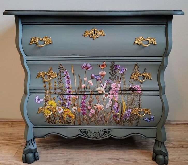 Licht groen buikkastje met botanische print, Huis en Inrichting, Kasten | Ladekasten, Gebruikt, Minder dan 100 cm, 50 tot 100 cm