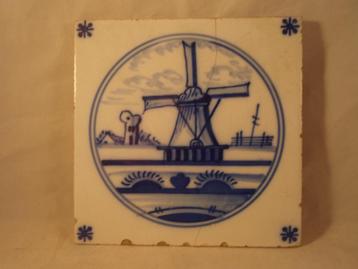 B166 Antieke landschapstegel Delfts blauw molen huizen beschikbaar voor biedingen