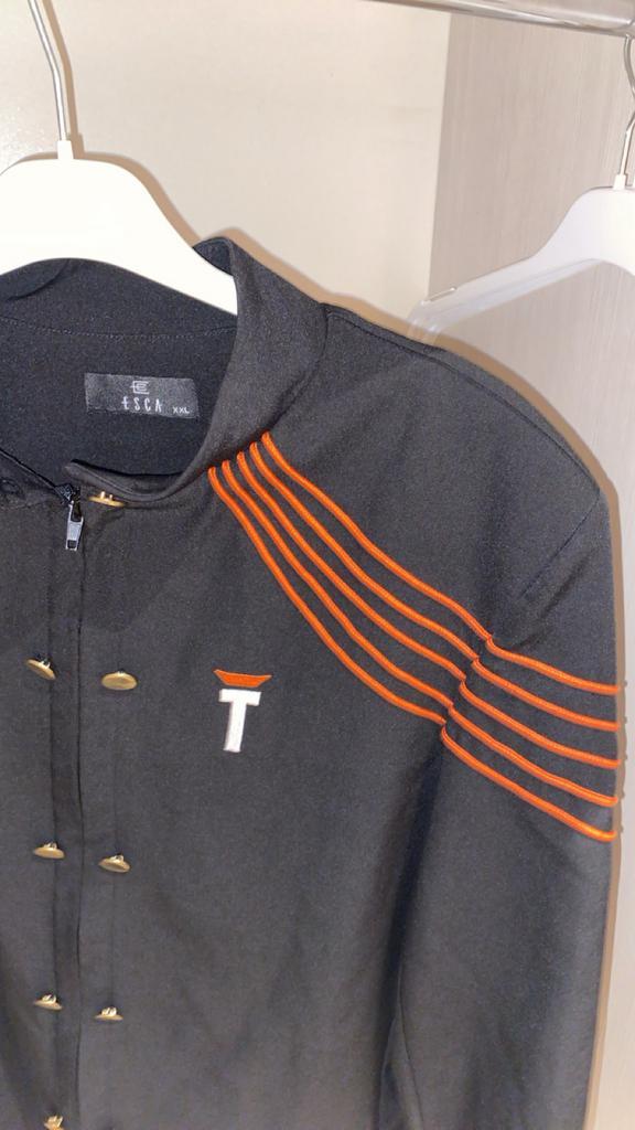 TOTO Lightning Roulette Jas, Kleding | Heren, Kostuums en Colberts, Zo goed als nieuw, Overige maten, Zwart, Ophalen of Verzenden