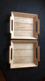 2 kleine houten dienblaadjes 23 x 20 x 4 cm, Huis en Inrichting, Woonaccessoires | Dienbladen, Ophalen, Gebruikt, Hout