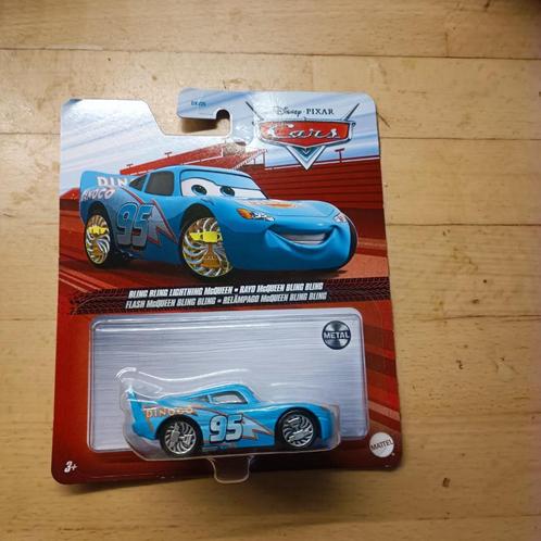 Disney Pixar - CARS: BLING BLING LIGHTNING McQUEEN, Hobby en Vrije tijd, Modelauto's | Overige schalen, Nieuw, Auto, Ophalen of Verzenden