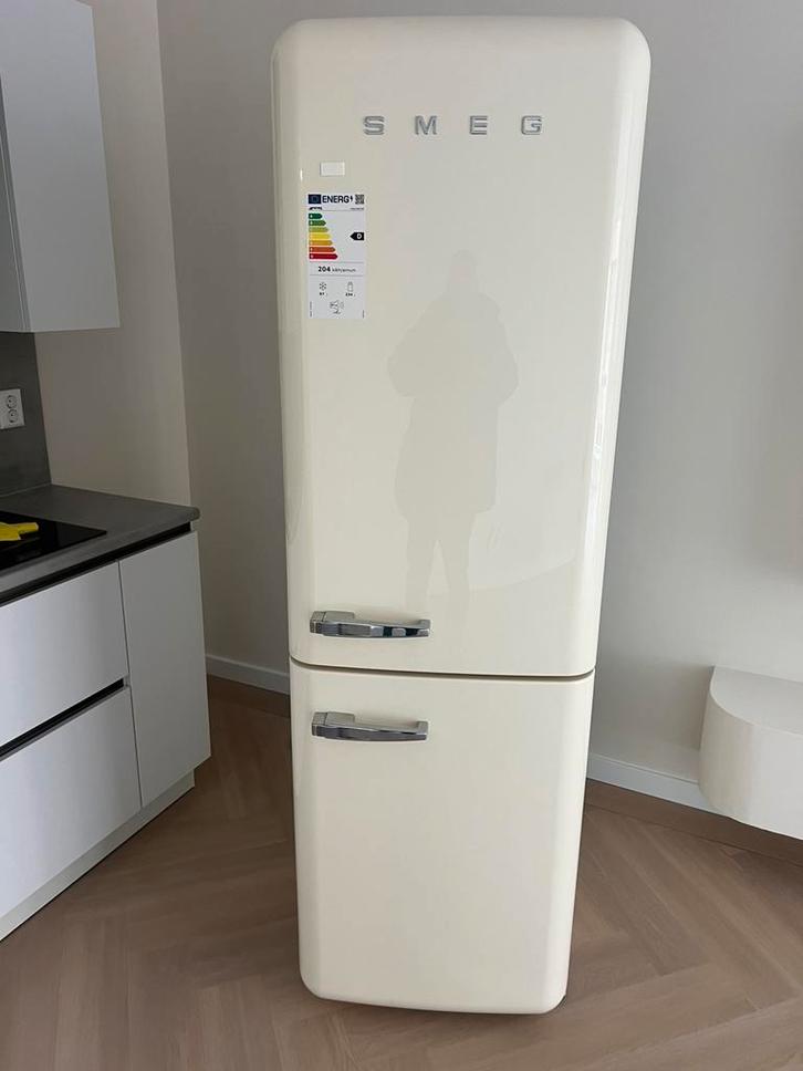 Smeg FAB32 Crème Nieuw met Factuur……   2 JAAR  GARANTIE, Witgoed en Apparatuur, Koelkasten en IJskasten, Nieuw, Met vriesvak, 200 liter of meer