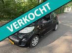 Peugeot 107 1.0-12V XR NIEUWE APK / NAP, Voorwielaandrijving, Stof, Gebruikt, Zwart