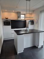 Nette keuken met eiland incl. apparatuur - zelf demonteren!, Huis en Inrichting, Keuken | Complete keukens, Ophalen, Gebruikt